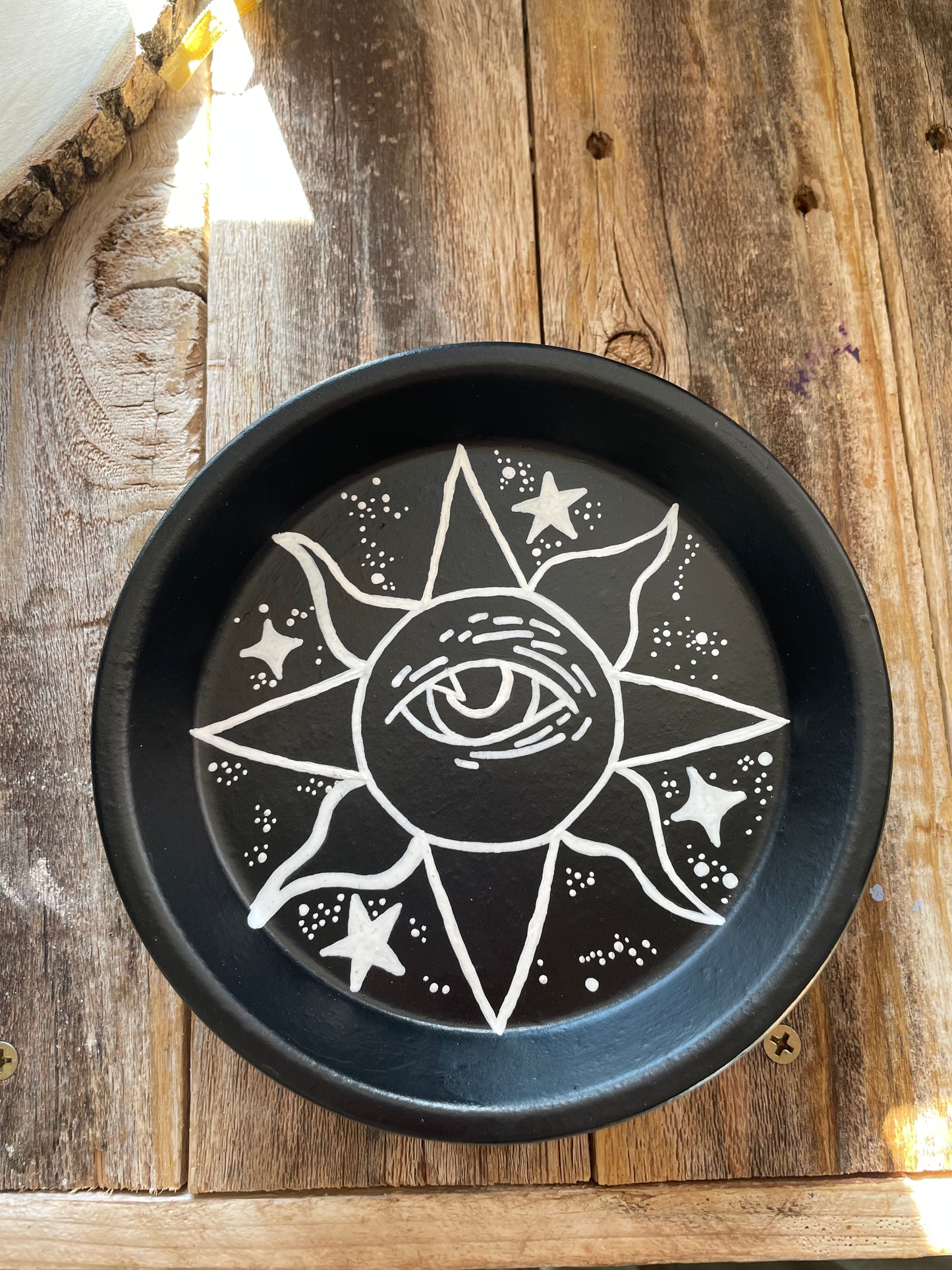 Starry eyed trinket dish
