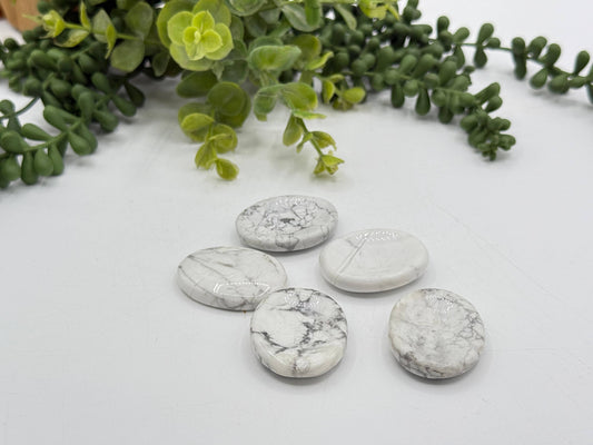 White Howlite Worry Stones 40x30x8mm (1 piece)